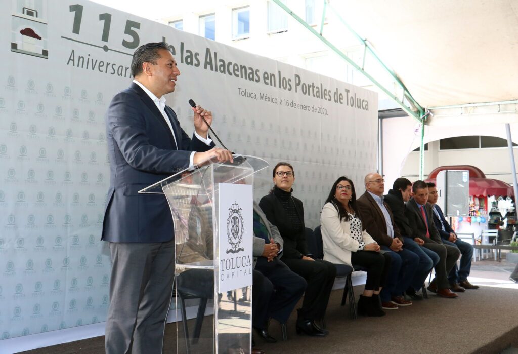 Celebra Toluca 115 aniversario de las Alacenas de Los Portales