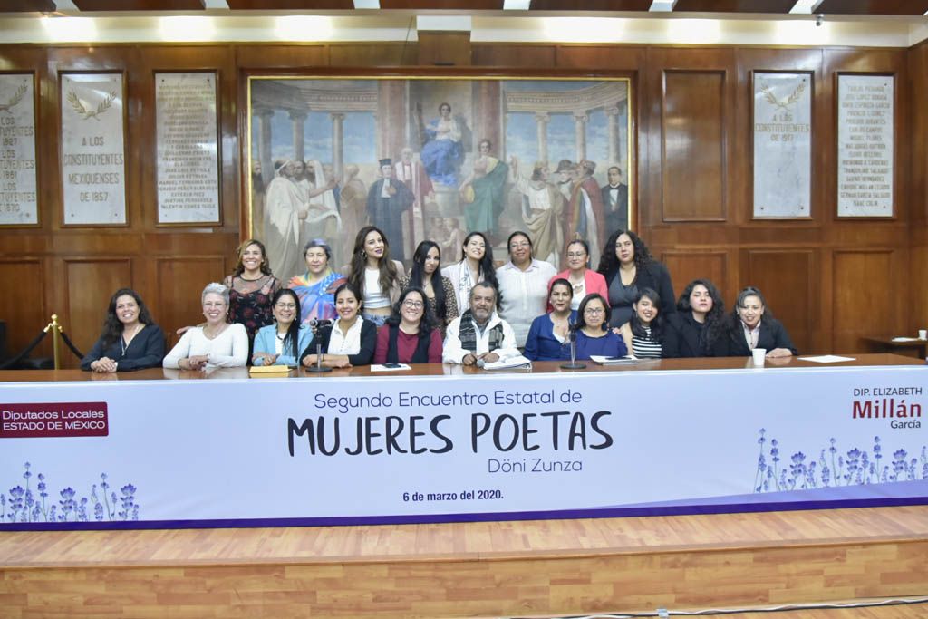 Segundo encuentro estatal de mujeres poetas, en el recinto legislativo mexiquense