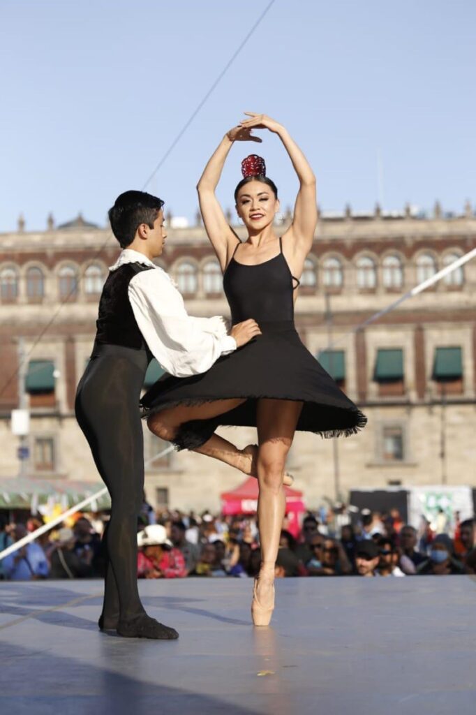 Brillaron grupos representativos mexiquenses en Festival “México en el corazón de México”
