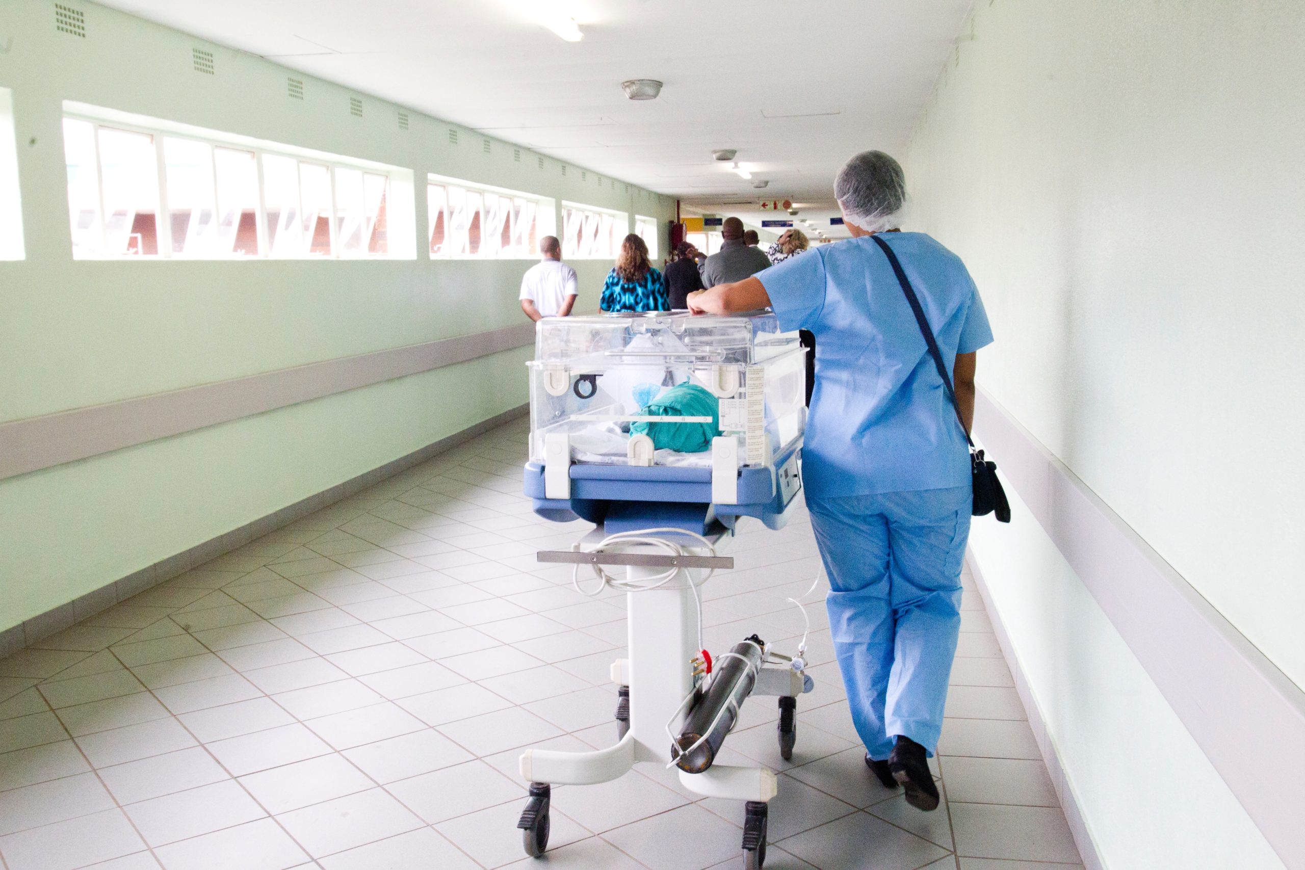 IMSS garantiza equipamiento completo de hospitales y personal