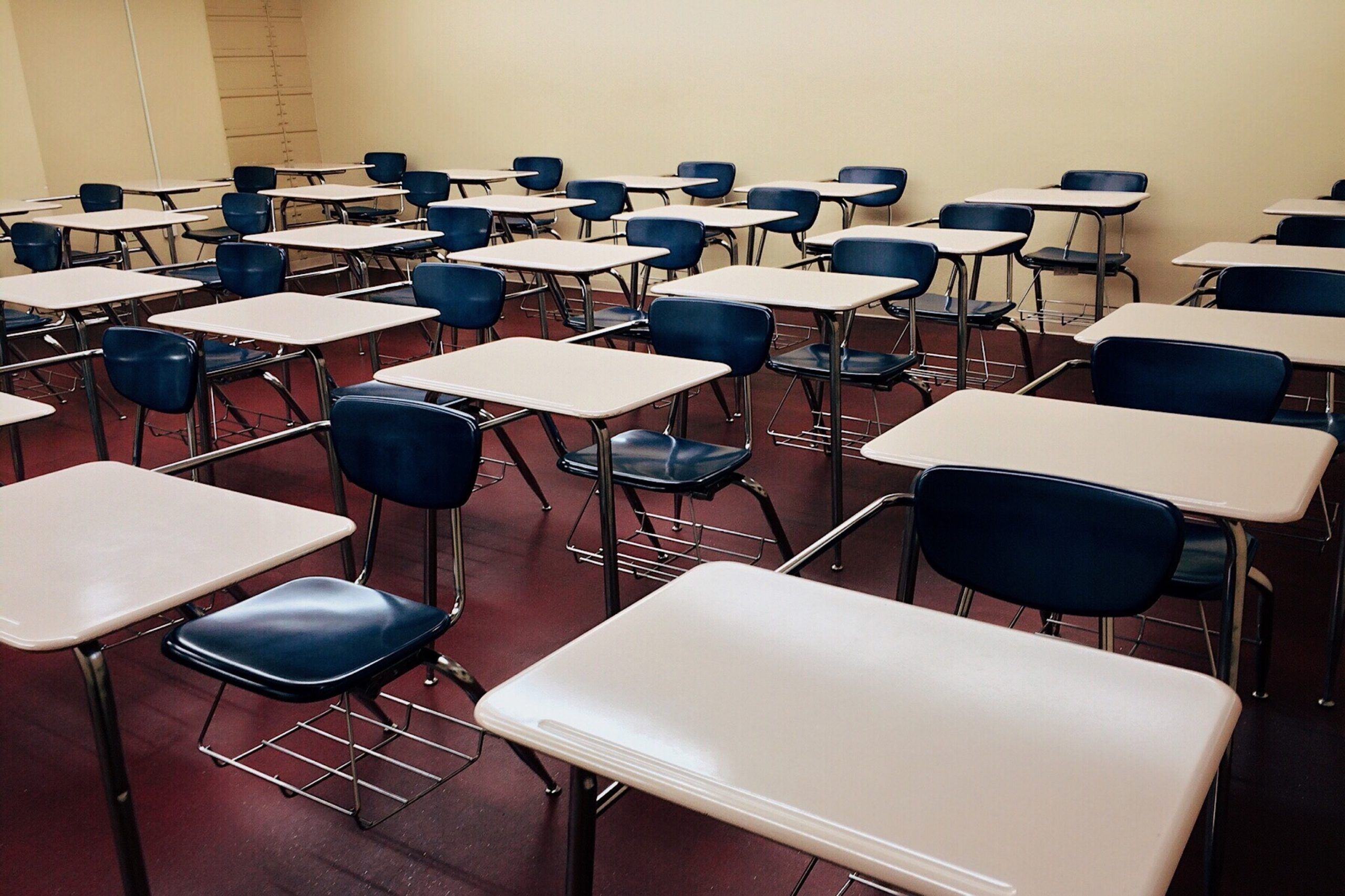 Escuelas particulares buscan solución para no perder clases ni ingresos por covid-19