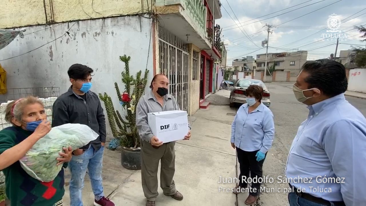 Toluca entrega 1500 despensas a los habitantes más vulnerables