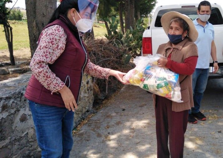 Temoaya brinda permanente apoyo a gente vulnerable ante la pandemia