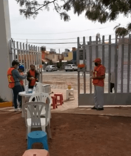 Recurren vecinos a dar manutención al parque La Pila ante el abandono de las autoridades